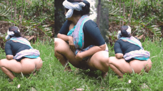 Adivasi Woman’s Outdoor Pee Big Ass Show