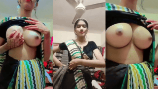 Rajasthani Beauty In Saree Pulls Out Big Pointy Boobs On Live Call